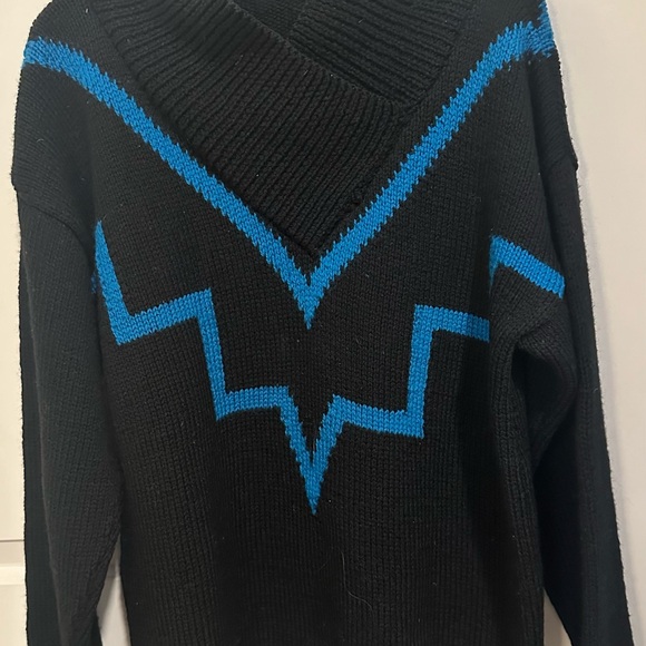 South Wool Hand Knittted Sweater 
Size L (slightly oversized fit for Women’s S) - Picture 4 of 6